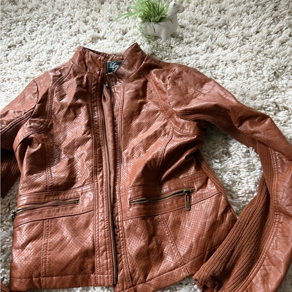 Laura Lane Brown cute fall autumn street minimalist faux leather jacket - Picture 2 of 5